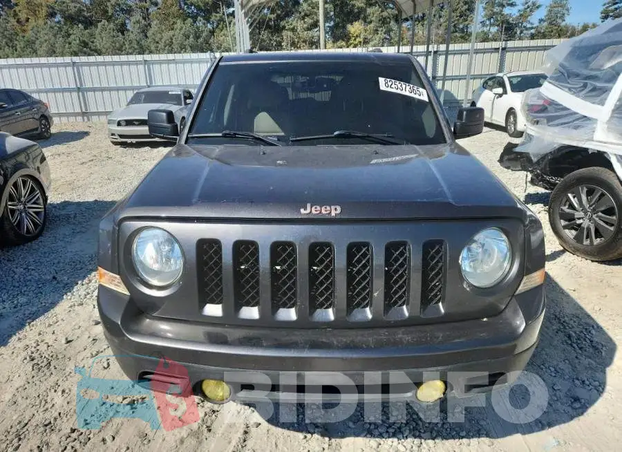 1C4NJPBB9HD102413 Photo# 5