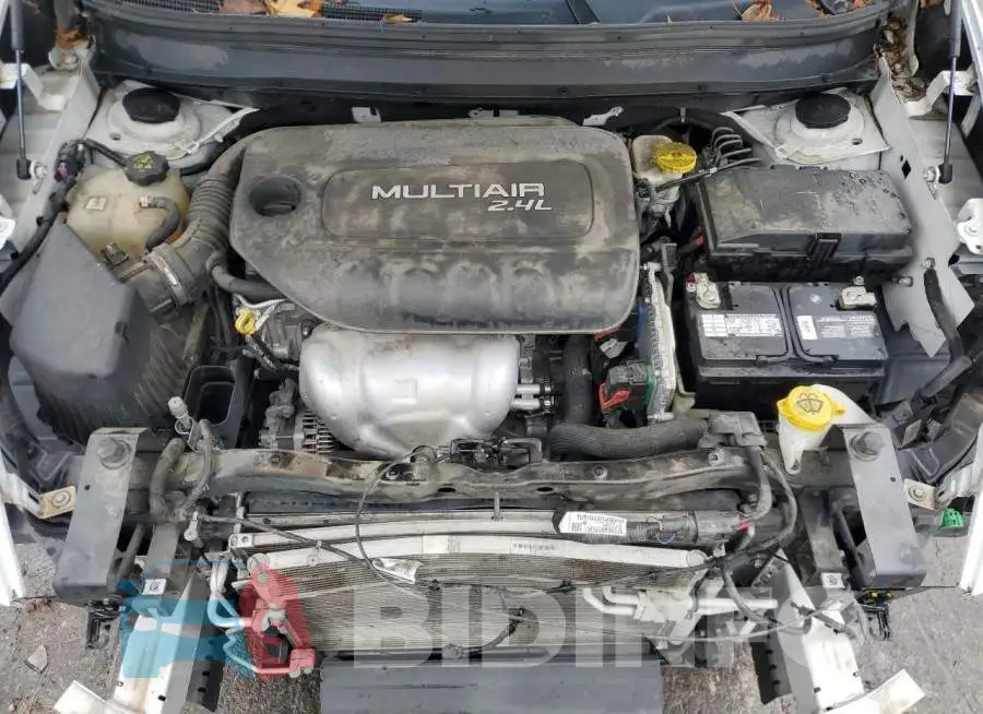 1C4PJLCB2JD543161 Photo# 12
