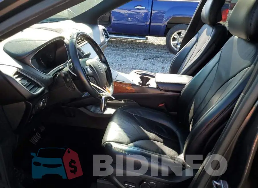 2LMPJ8LR5JBL11556 Photo# 7