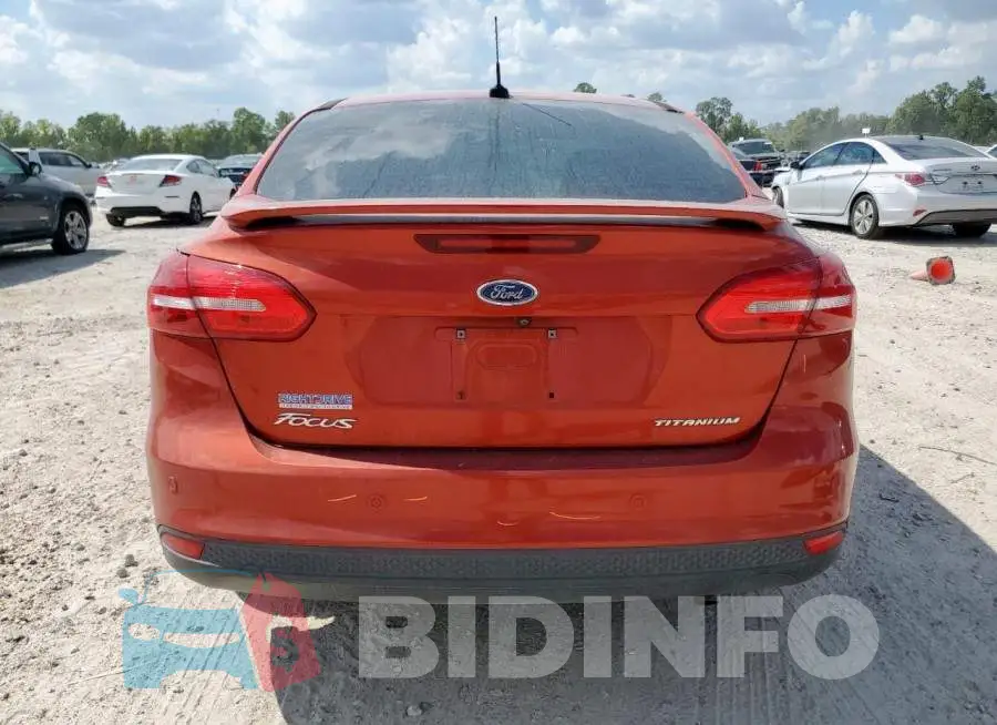 1FADP3J2XJL249989 Photo# 6