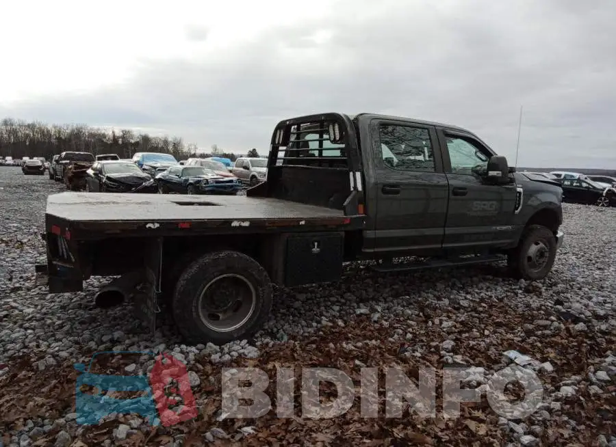 1FT8W3DT8KEC44931 Photo# 3