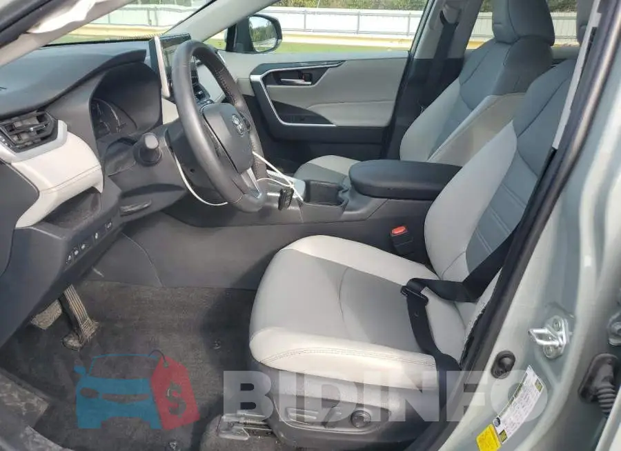 2T3A1RFV8PW385676 Photo# 7