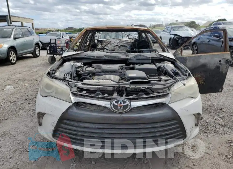 4T4BF1FKXGR565527 Photo# 5