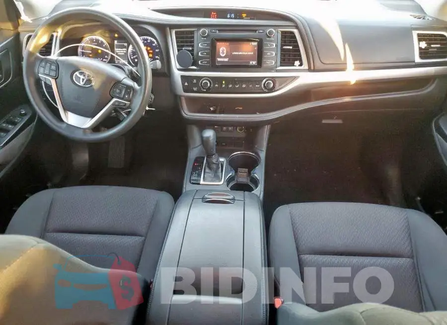 5TDZARFH4JS041817 Photo# 8