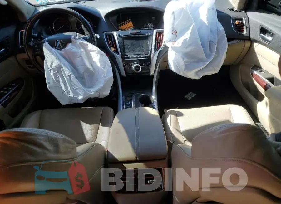 19UUB3F71GA004145 Photo# 8