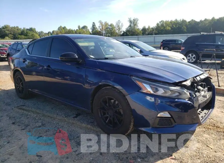 1N4BL4CV6LC175991 Photo# 4