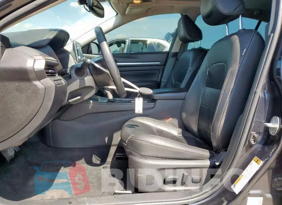 1N4BL4EVXKC250882 Photo# 7