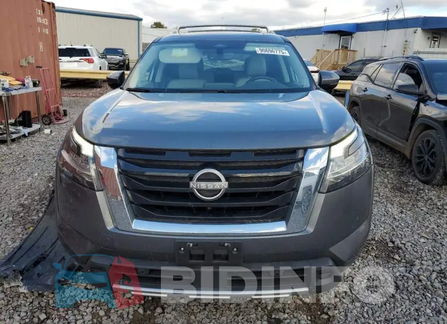 5N1DR3CDXPC213775 Photo# 5