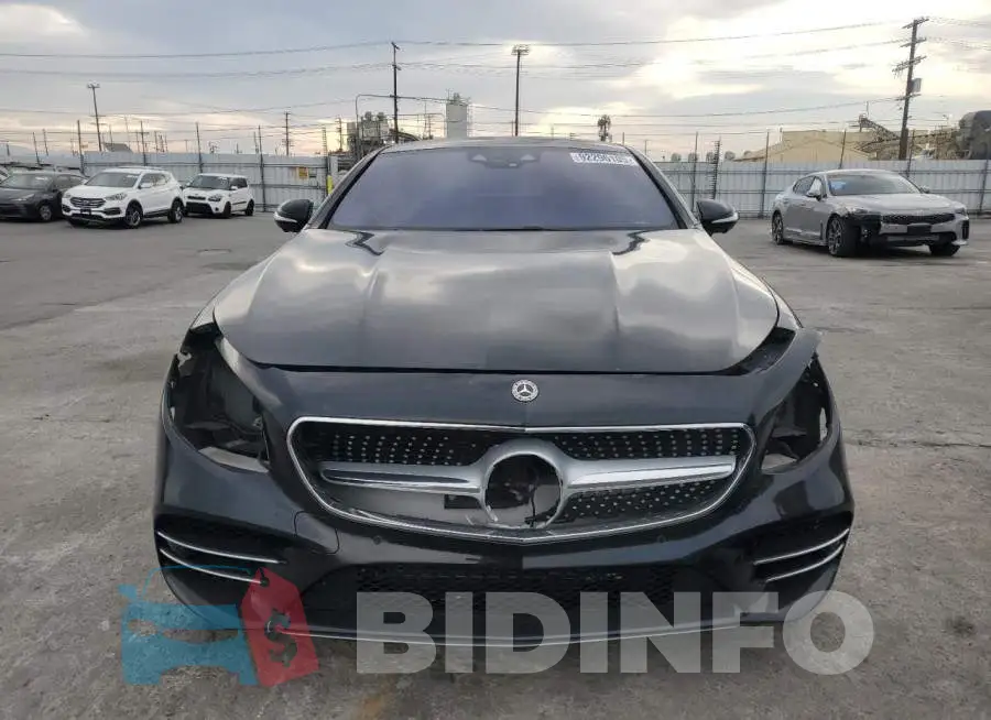 WDDXJ8GB2JA033049 Photo# 5