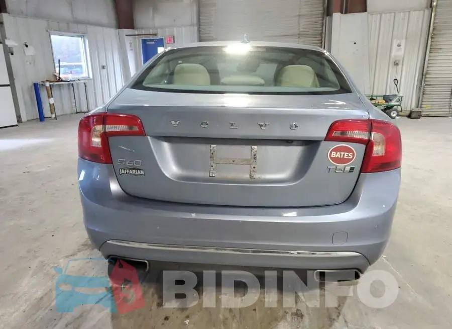 LYV402TM8HB153588 Photo# 6