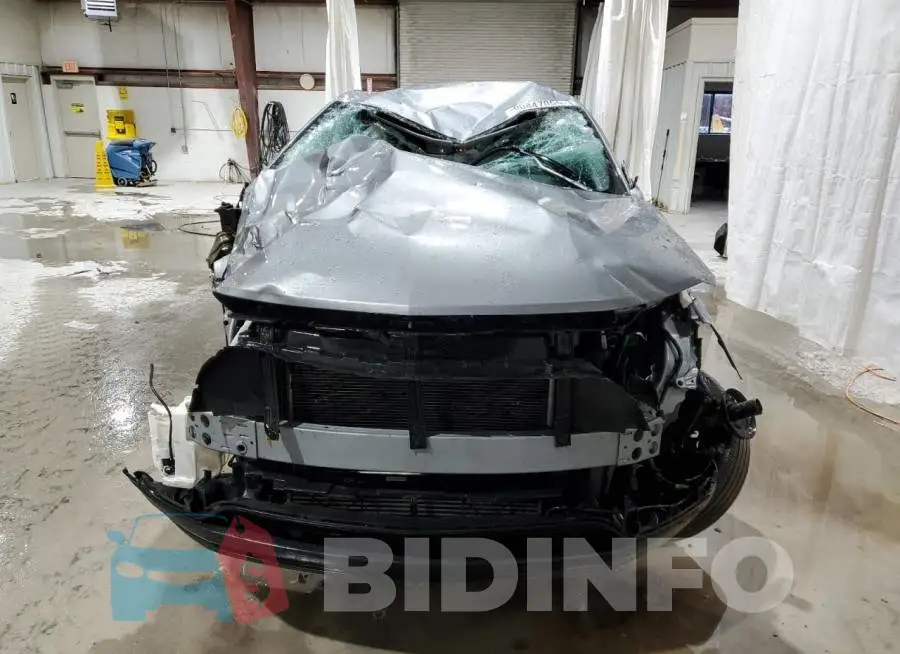 KL77LFE28RC233846 Photo# 5