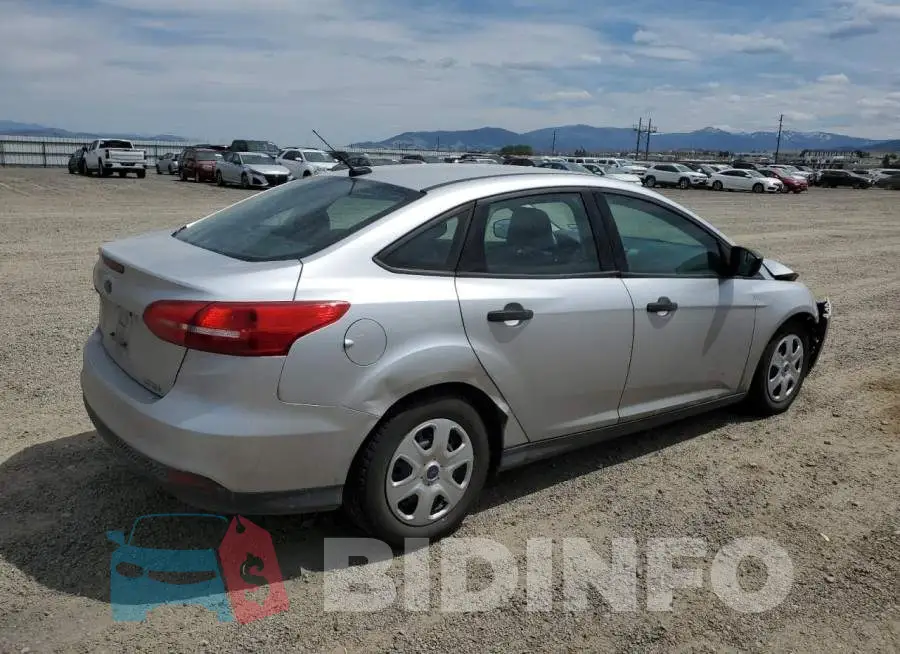 1FADP3E25GL245383 Photo# 3