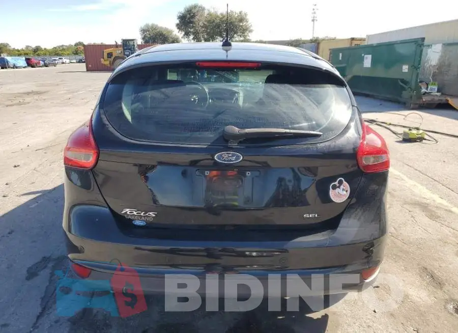 1FADP3M22JL227223 Photo# 6