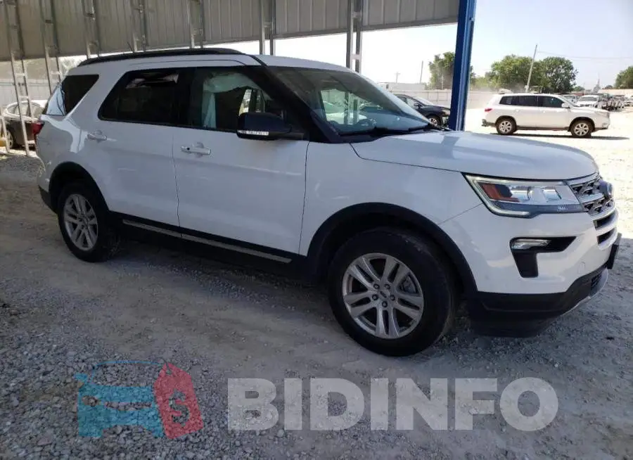 1FM5K8D88JGB08465 Photo# 4