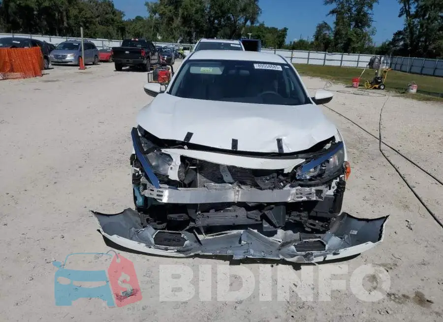 19XFC2F55HE030145 Photo# 5