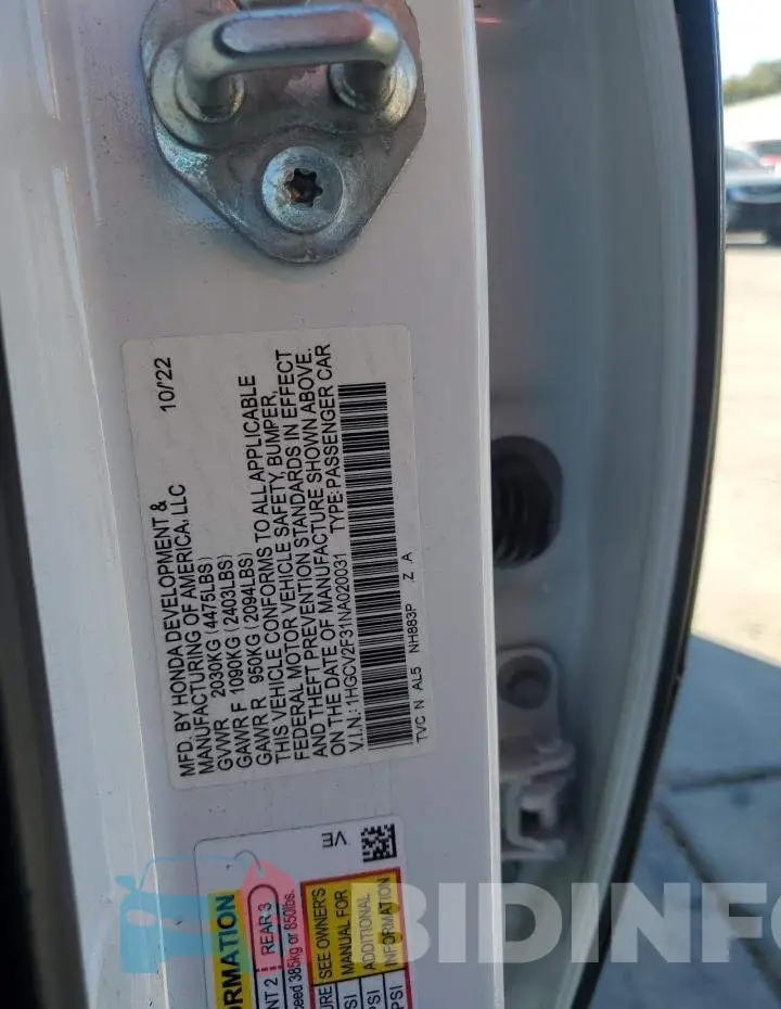 1HGCV2F31NA020031 Photo# 12
