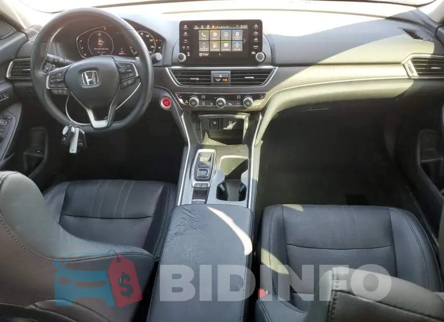 1HGCV2F56JA032994 Photo# 8