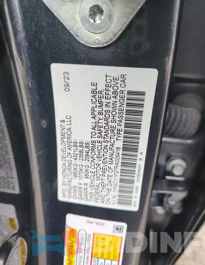 1HGCY1F27RA005418 Photo# 12