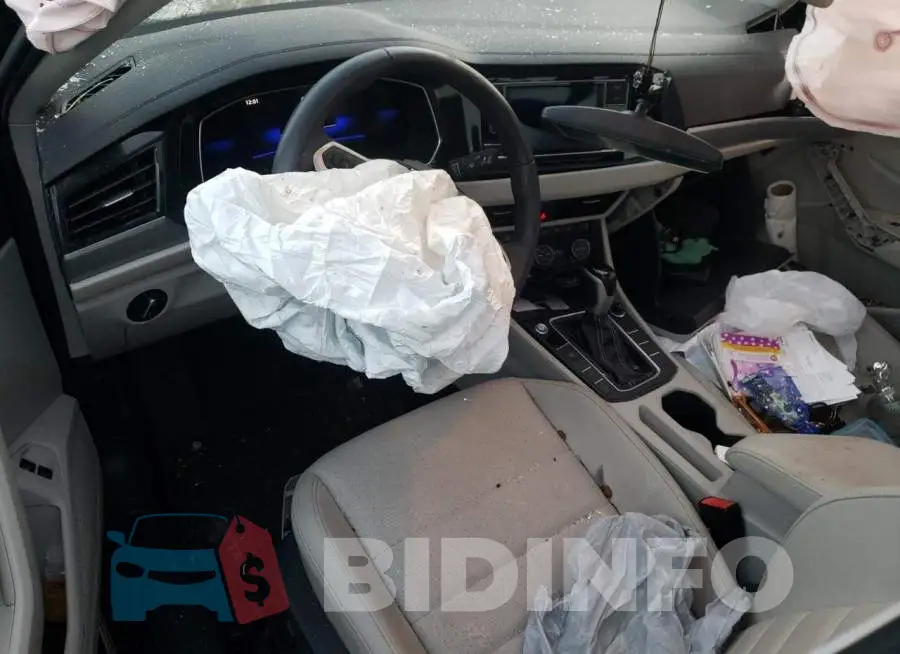 3VW7M7BU2RM027753 Photo# 8