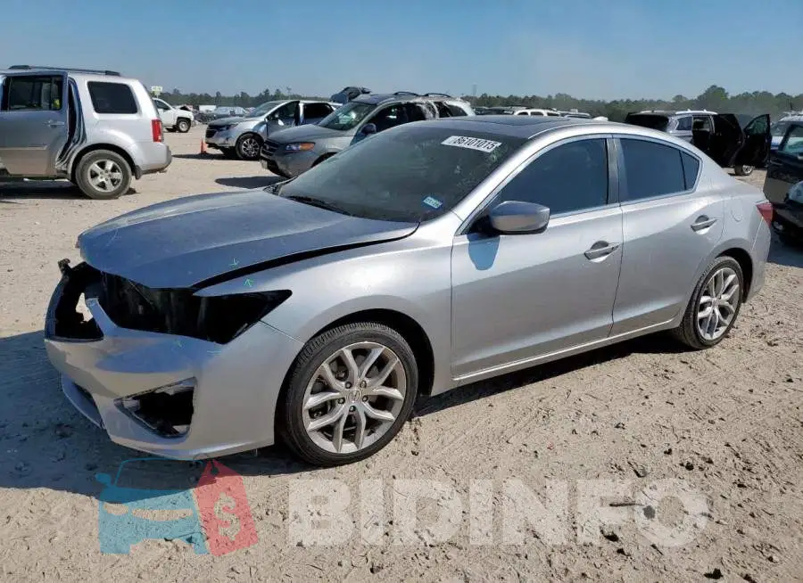19UDE2F35KA015379 Photo# 1