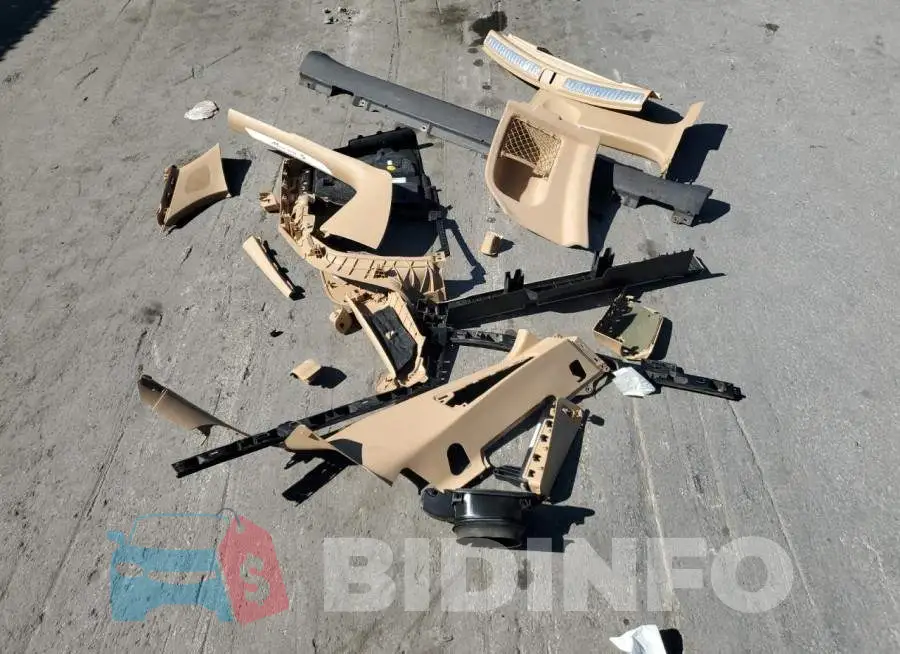WP1AB2A50GLB53585 Photo# 13