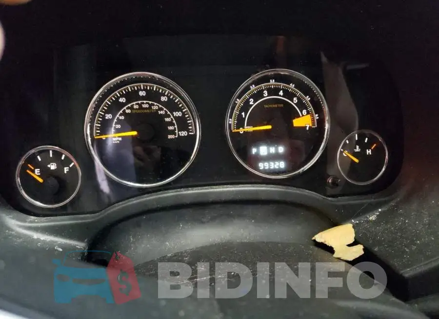 1C4NJDEB8HD109816 Photo# 9