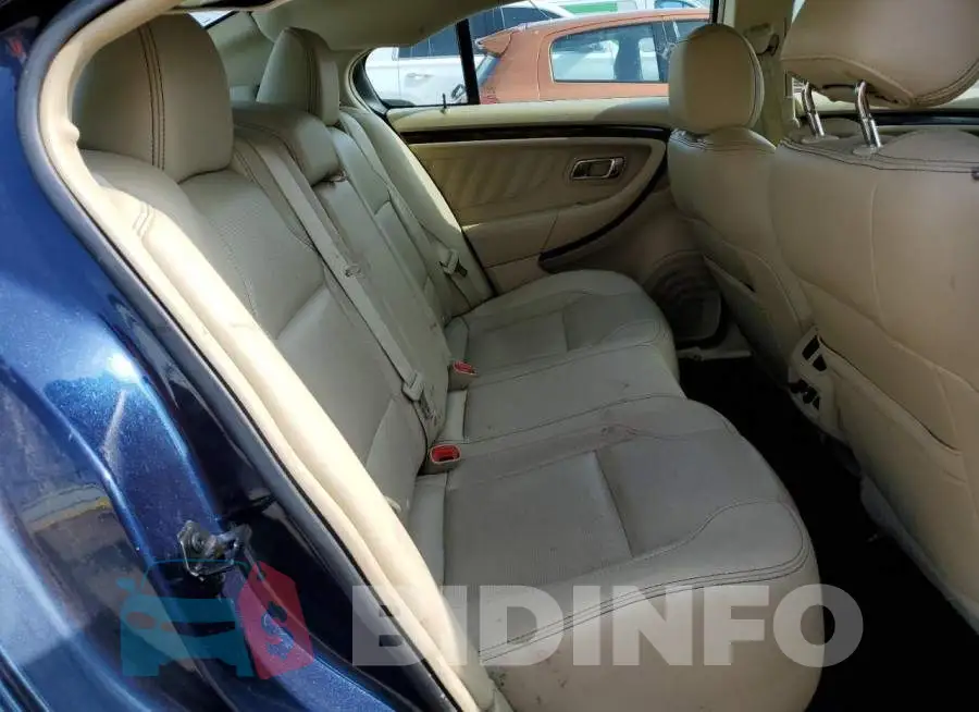 1FAHP2F84GG141815 Photo# 10