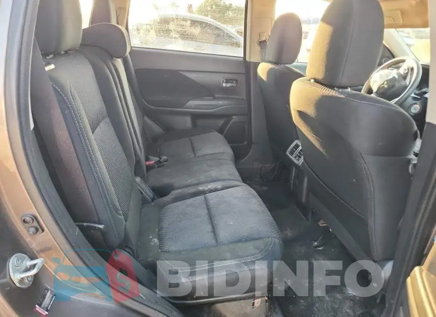JA4AD2A36KZ028889 Photo# 11