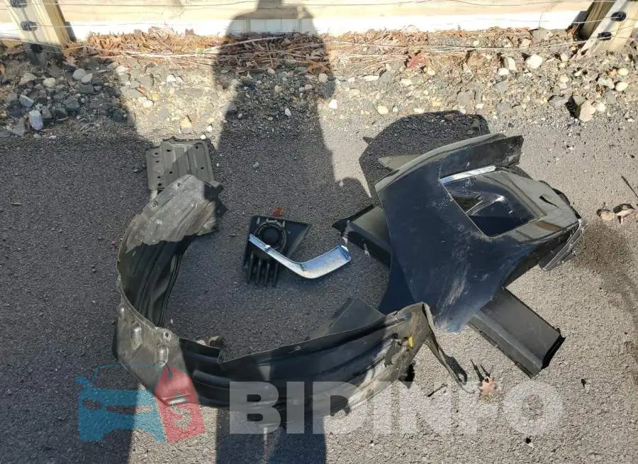 ML32AUHJ2RH024747 Photo# 12