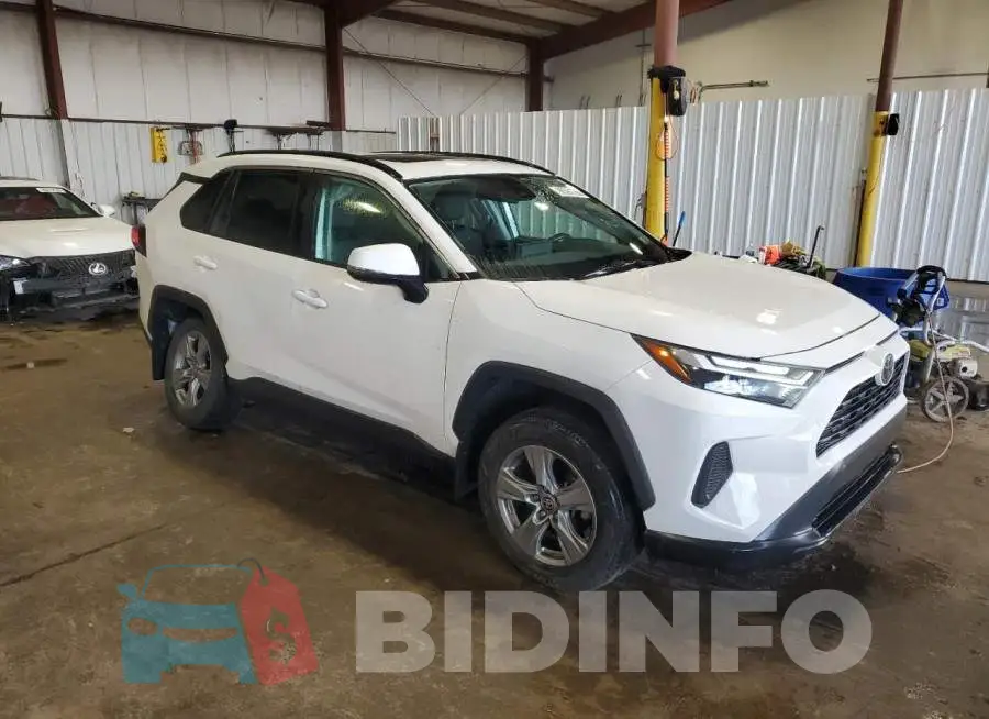 2T3P1RFV8NC266017 Photo# 4
