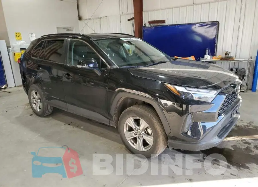 2T3P1RFVXRW440190 Photo# 4