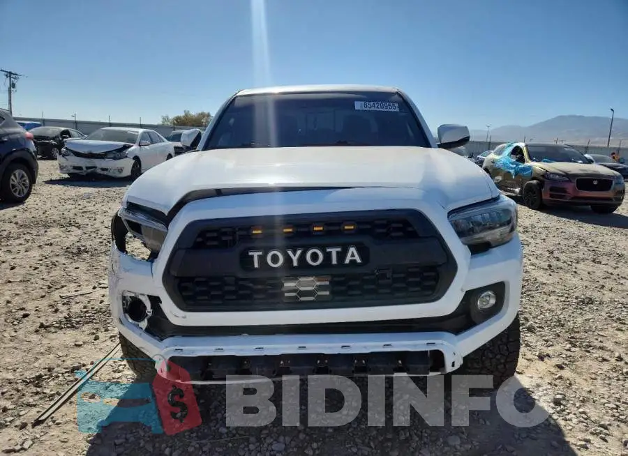 3TMCZ5AN0PM597376 Photo# 5