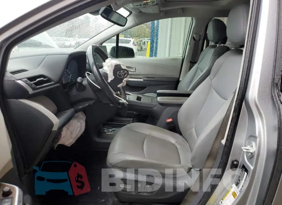 5TDYRKEC9NS091684 Photo# 7