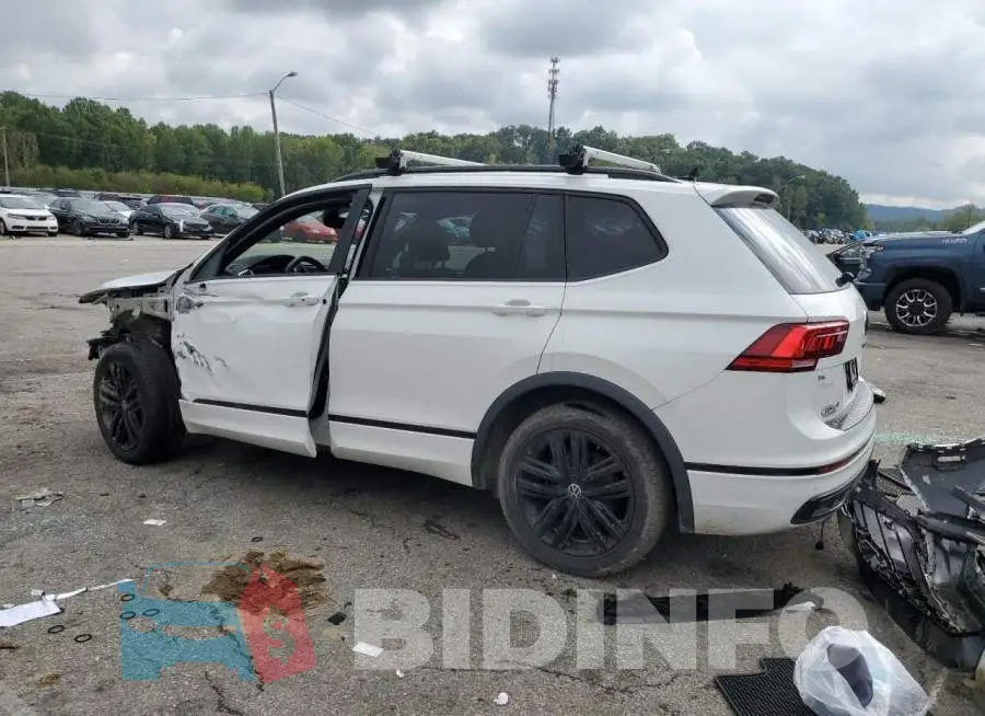 3VVCB7AX6NM024384 Photo# 2