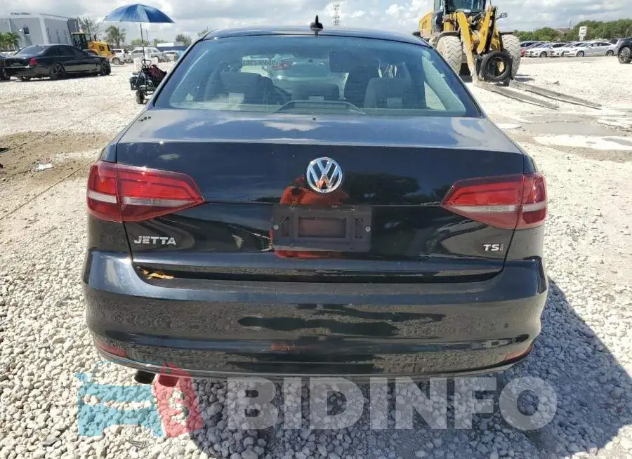 3VW267AJ2GM382298 Photo# 6