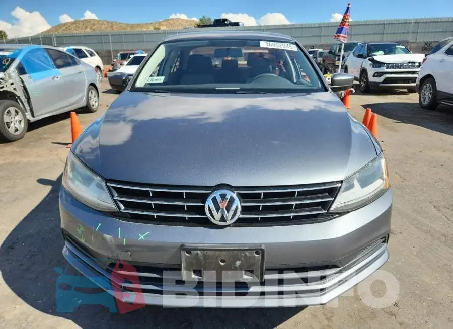 3VW2B7AJ3JM232946 Photo# 5