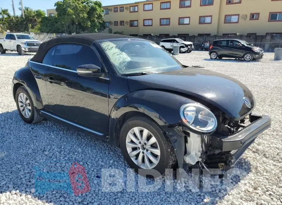 3VW517ATXHM813713 Photo# 4