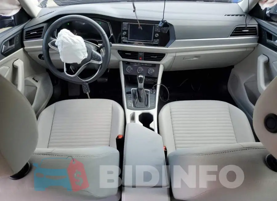 3VW5M7BU2RM100109 Photo# 8