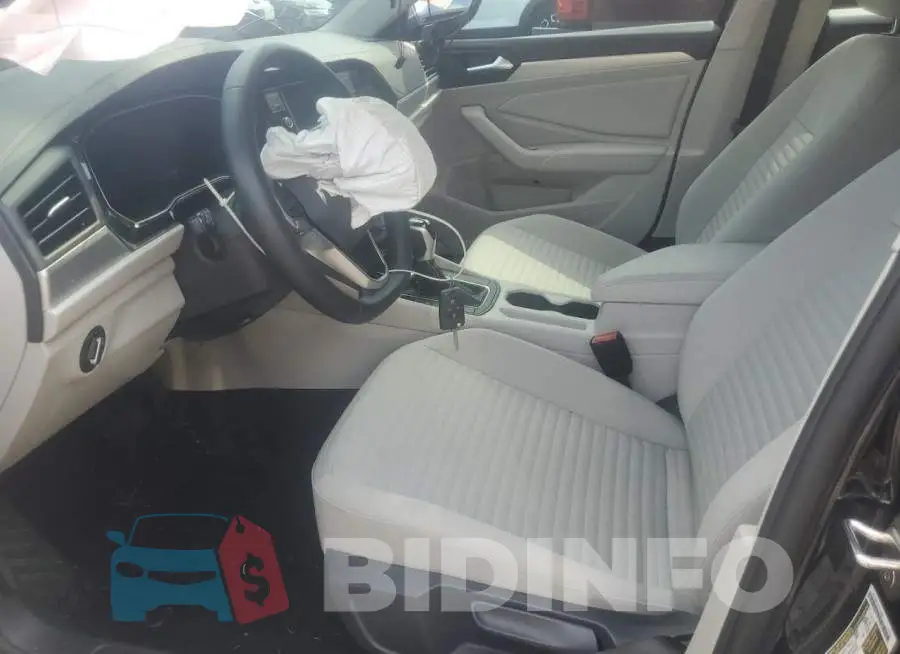 3VW5M7BU2RM100109 Photo# 7