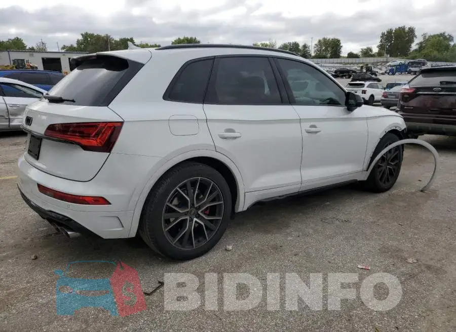 WA1B4AFY1R2044777 Photo# 3