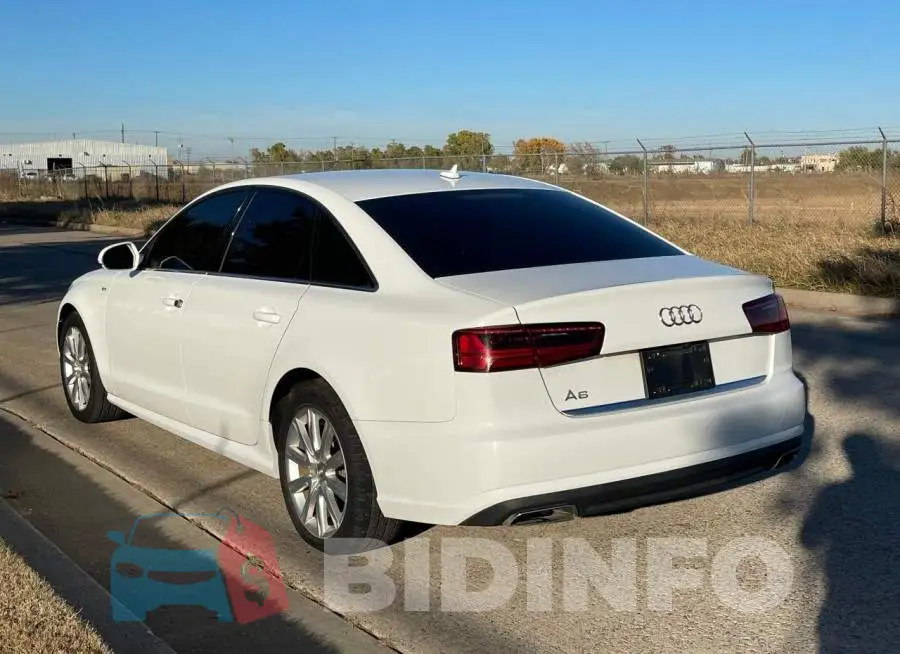 WAUCFAFC5GN072924 Photo# 2