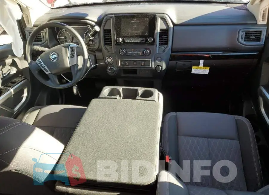 1N6AA1EC9NN108117 Photo# 8