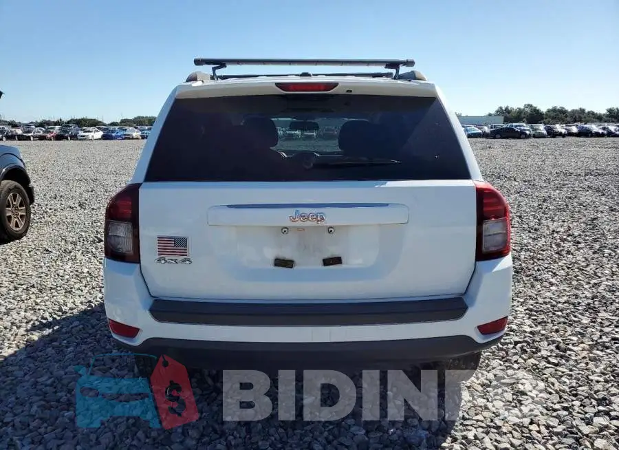 1C4NJDBBXGD551791 Photo# 6