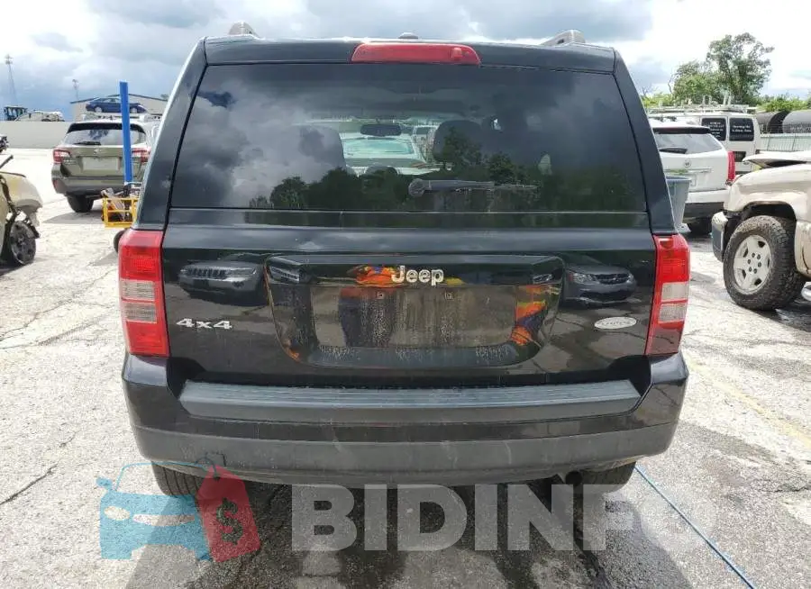 1C4NJRFB8HD175312 Photo# 6