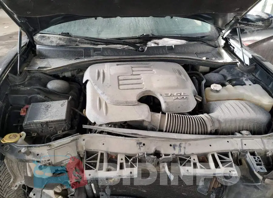 2C3CDXJG4HH615796 Photo# 11