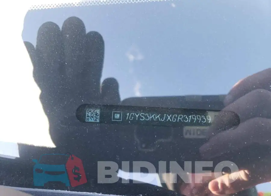 1GYS3KKJXGR319939 Photo# 13