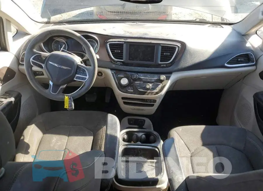 2C4RC1FG8JR128163 Photo# 8