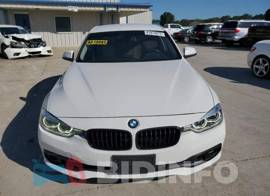 WBA8E5G51JNU46839 Photo# 5