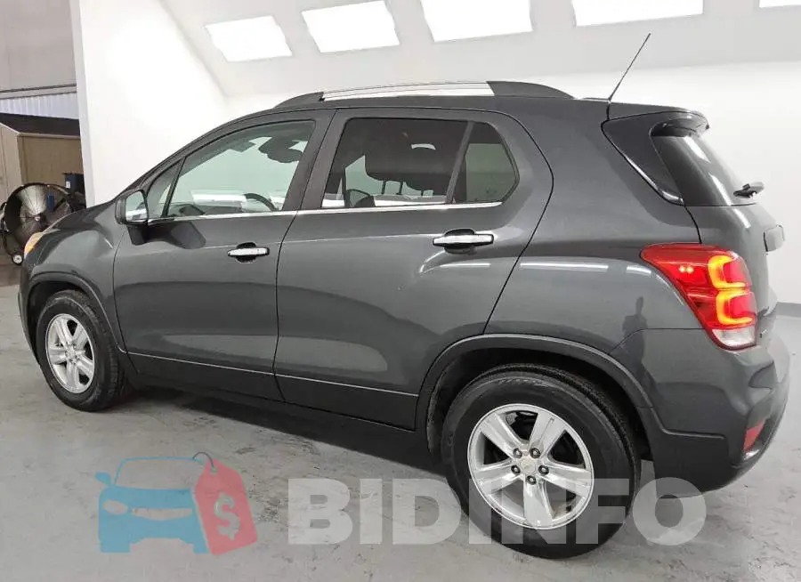 KL7CJLSB7JB692741 Photo# 2