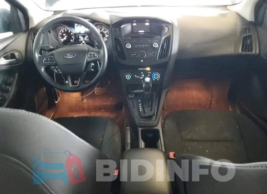 1FADP3F26GL258657 Photo# 8